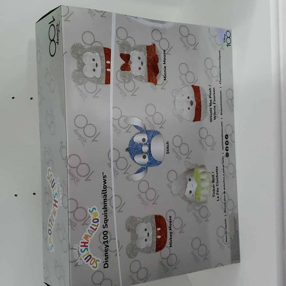 Disney 100 squishmallows box set - Picture 2 of 7